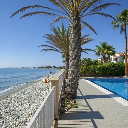 Villa Sunset Beachfront Meneou *