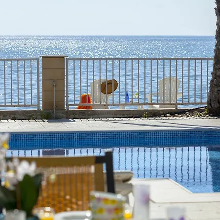 Sunset Beachfront Meneou Villa Larnaca